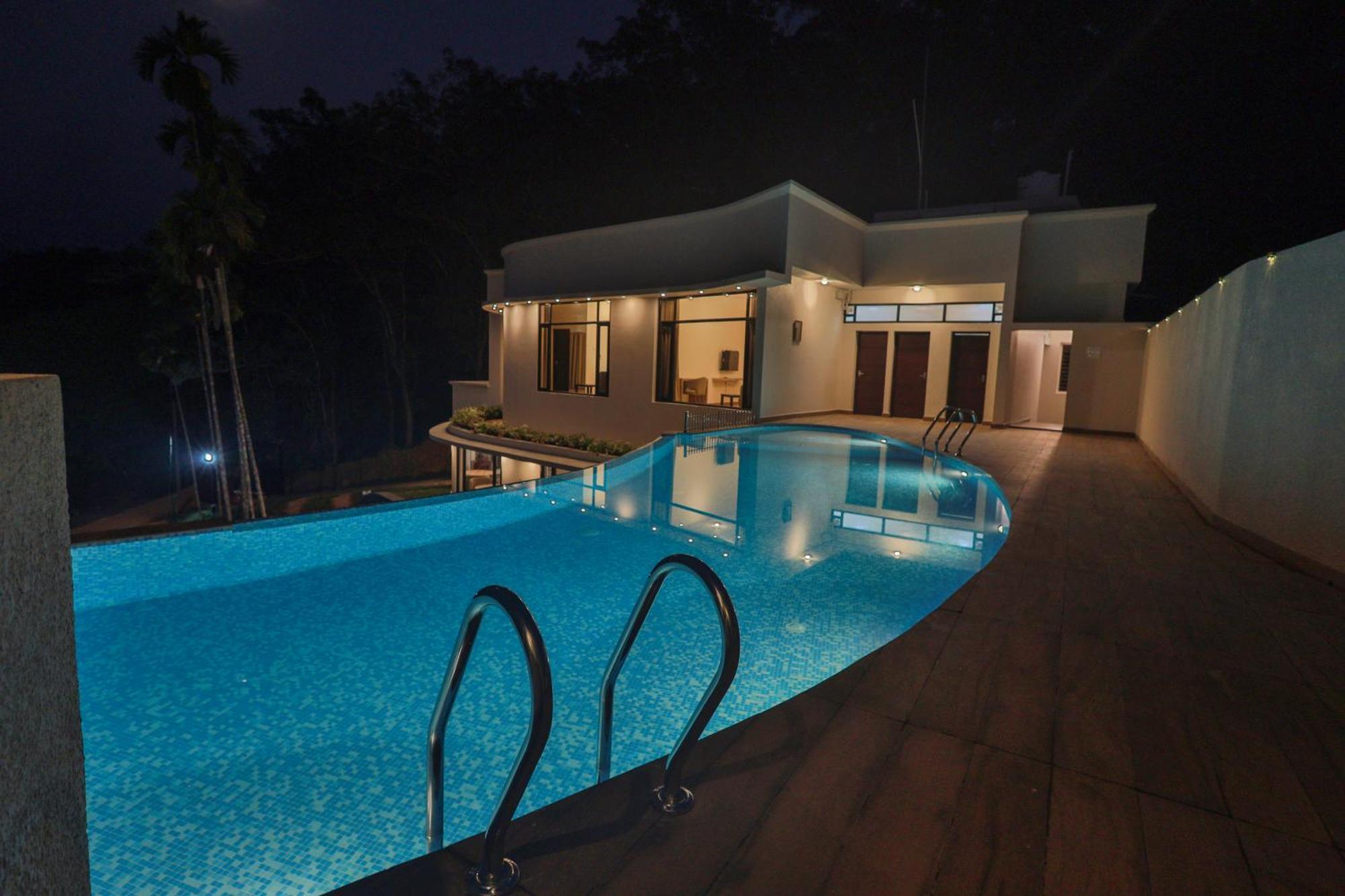 Serene Aqua Hills Kozhikode Ξενοδοχείο Mennanyam Εξωτερικό φωτογραφία