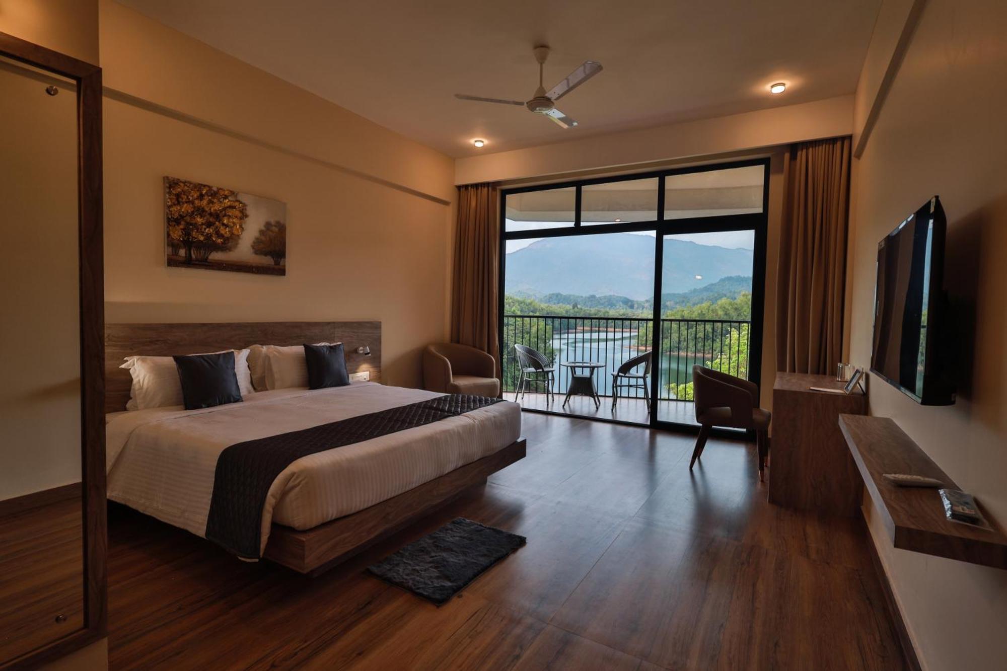 Serene Aqua Hills Kozhikode Ξενοδοχείο Mennanyam Εξωτερικό φωτογραφία